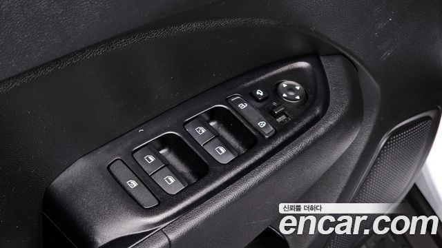Hyundai Venue 2020 — photo 18