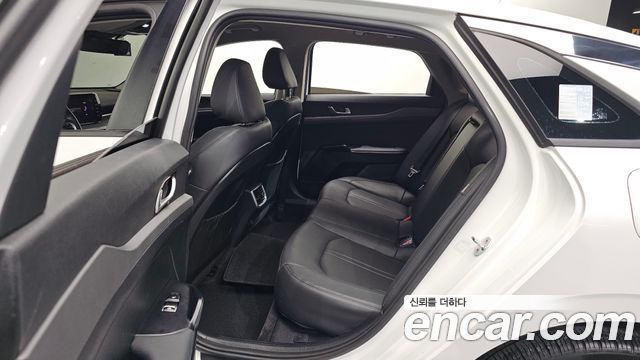 Kia K5 2021 — photo 11