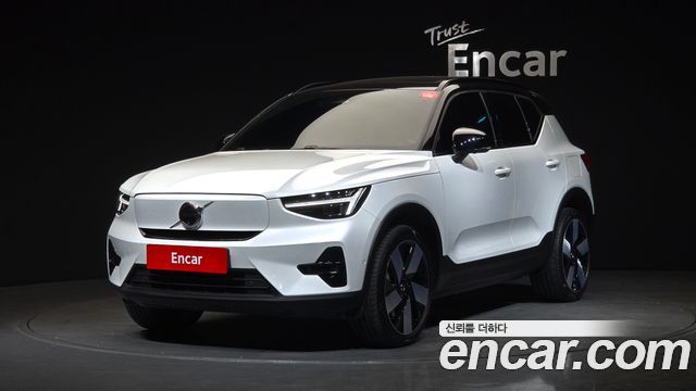 Volvo XC40 2024 — photo 1