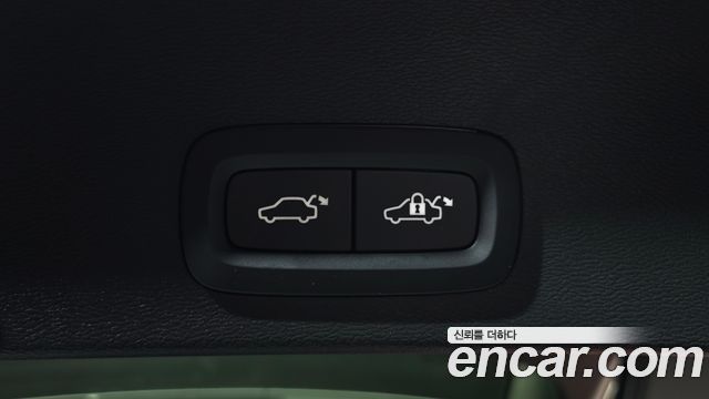 Volvo XC40 2024 — photo 20