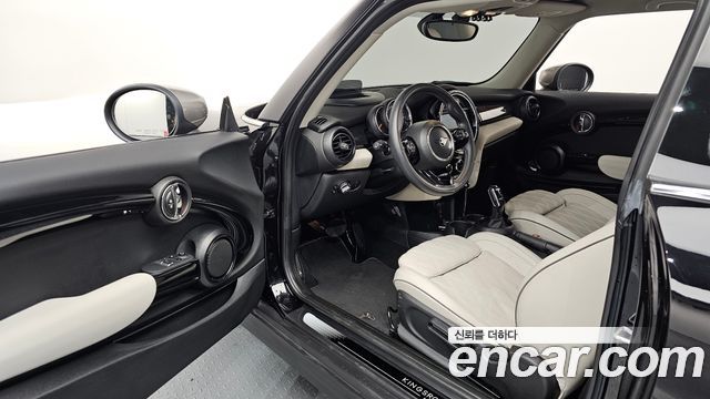 Mini Cooper 2020 — photo 10