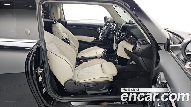 Mini Cooper 2020 — photo 11