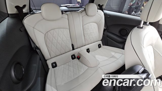Mini Cooper 2020 — photo 12
