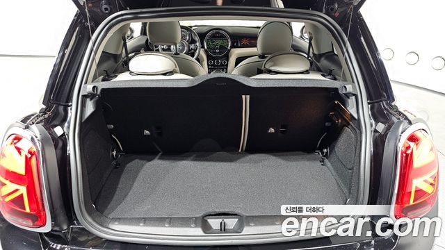 Mini Cooper 2020 — photo 20