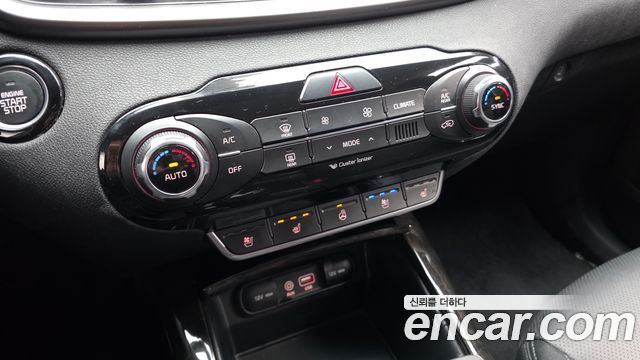 Kia Sorento 2015 — photo 16