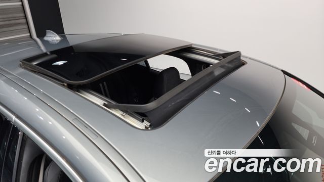 BMW 1-Series 2023 — photo 19