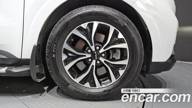Kia Canival 2022 — photo 5