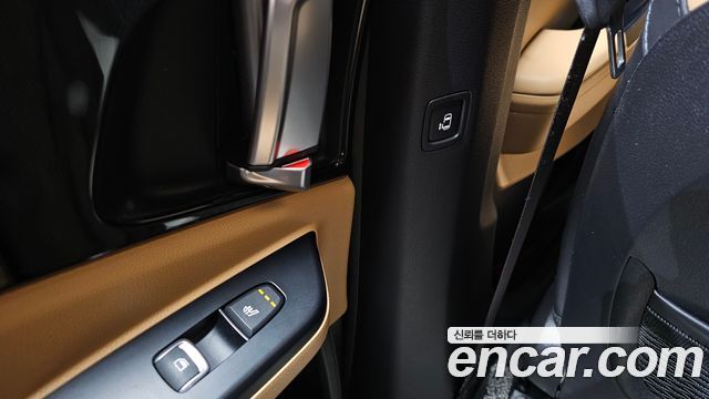 Kia Canival 2022 — photo 19