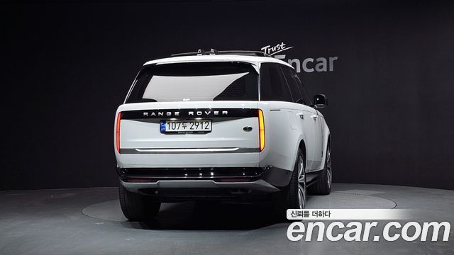 Land Rover Range Rover 2023 — photo 4