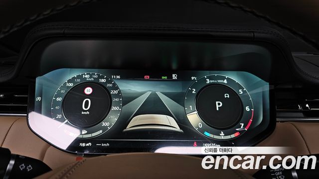 Land Rover Range Rover 2023 — photo 8
