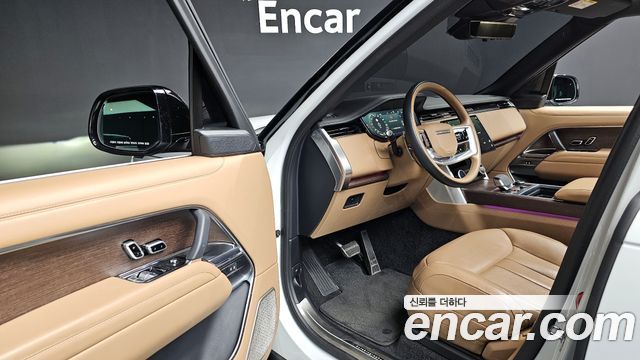Land Rover Range Rover 2023 — photo 10