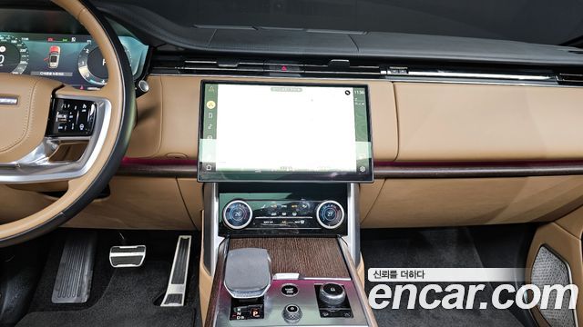 Land Rover Range Rover 2023 — photo 19
