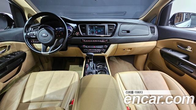 Kia Canival 2019 — photo 7