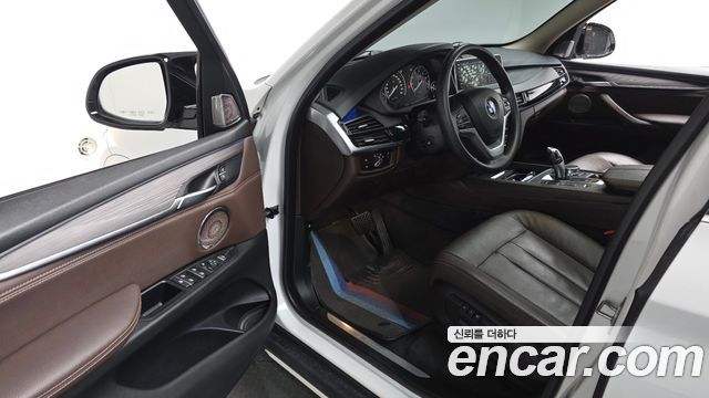 BMW X5 2018 — photo 10