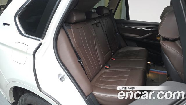 BMW X5 2018 — photo 11