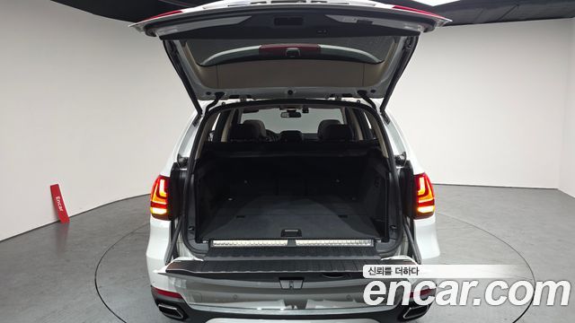 BMW X5 2018 — photo 20