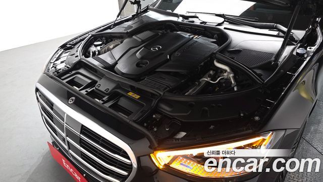 Mercedes-Benz S-Class 2022 — photo 6