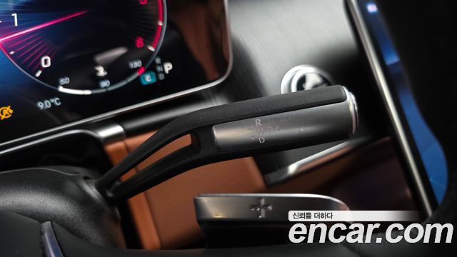 Mercedes-Benz S-Class 2022 — photo 9