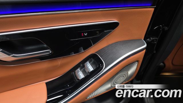 Mercedes-Benz S-Class 2022 — photo 17