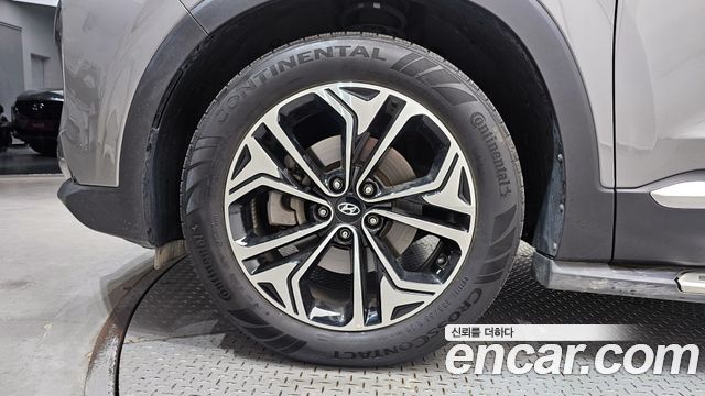 Hyundai Santafe 2019 — photo 5