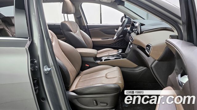Hyundai Santafe 2019 — photo 11