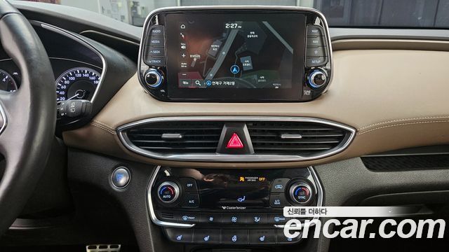 Hyundai Santafe 2019 — photo 15