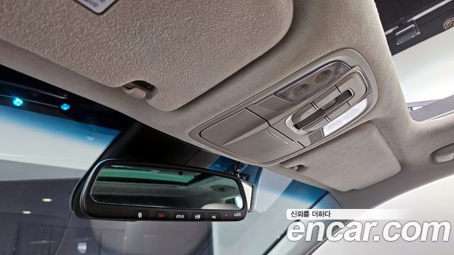 Hyundai Santafe 2019 — photo 17