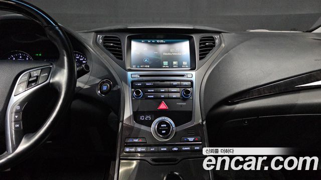 Hyundai Grandeur 2016 — photo 15