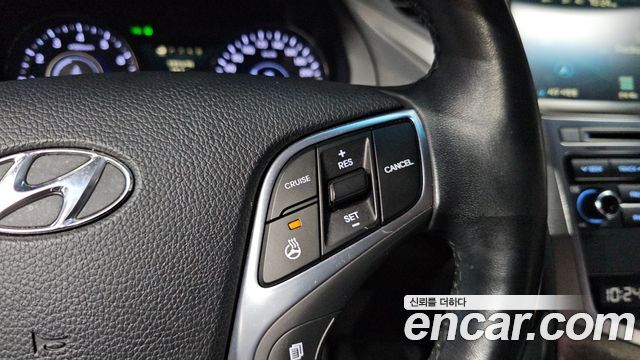 Hyundai Grandeur 2016 — photo 18