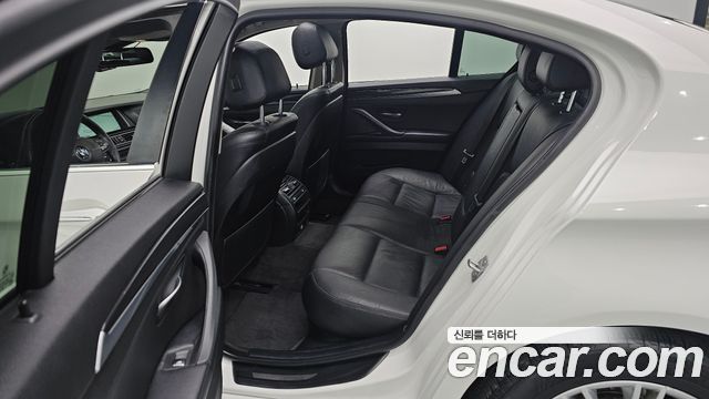 BMW 5-Series 2014 — photo 12