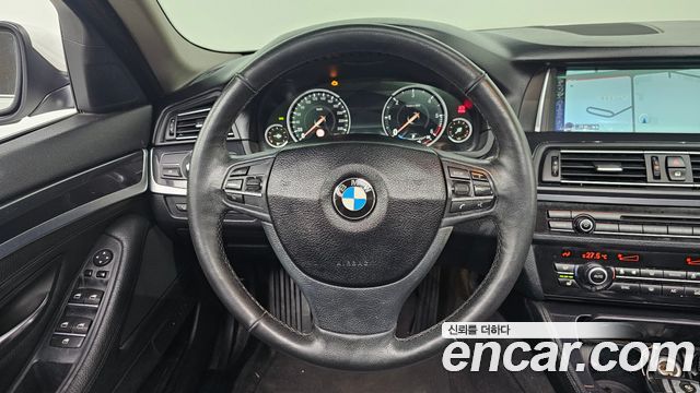 BMW 5-Series 2014 — photo 13
