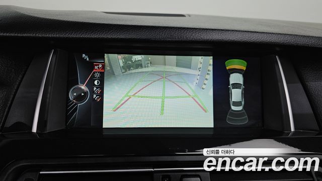 BMW 5-Series 2014 — photo 15
