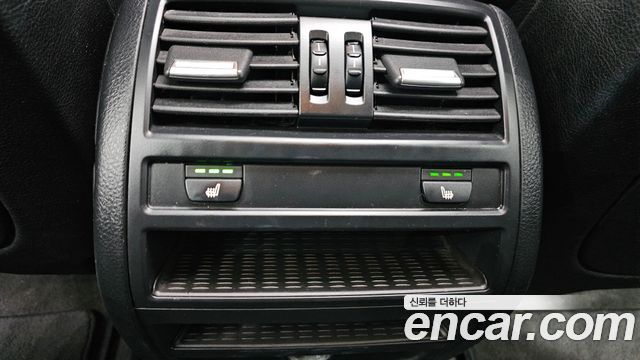 BMW 5-Series 2014 — photo 19