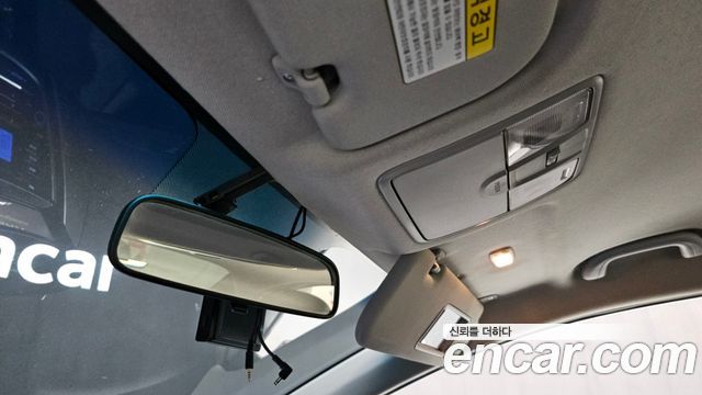 Hyundai AVANTE 2013 — photo 18