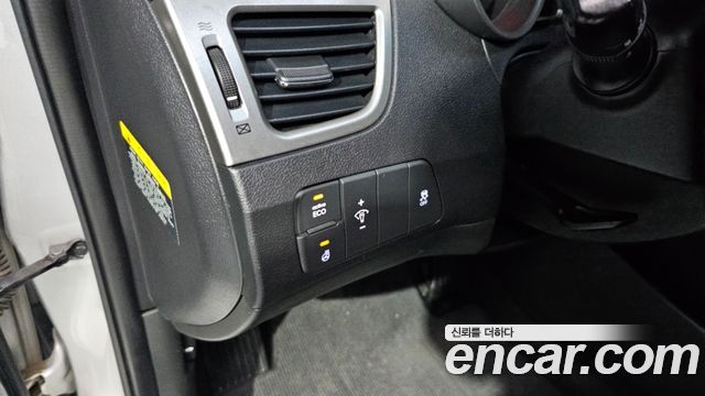 Hyundai AVANTE 2013 — photo 20