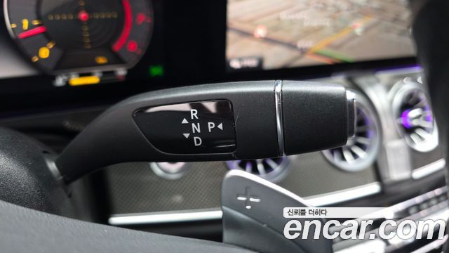 Mercedes-Benz E-Class 2020 — photo 9