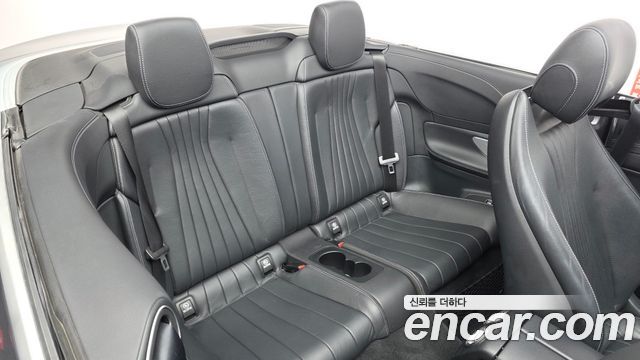Mercedes-Benz E-Class 2020 — photo 12