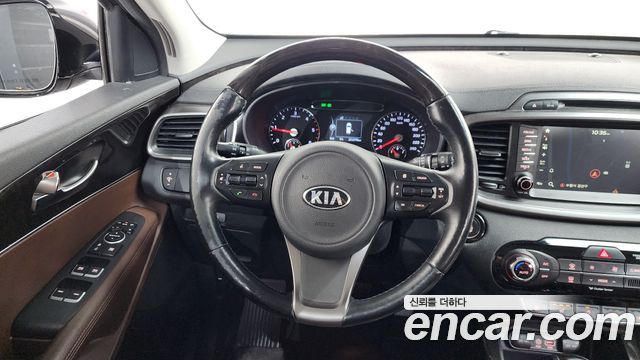Kia Sorento 2016 — photo 13