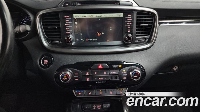 Kia Sorento 2016 — photo 14