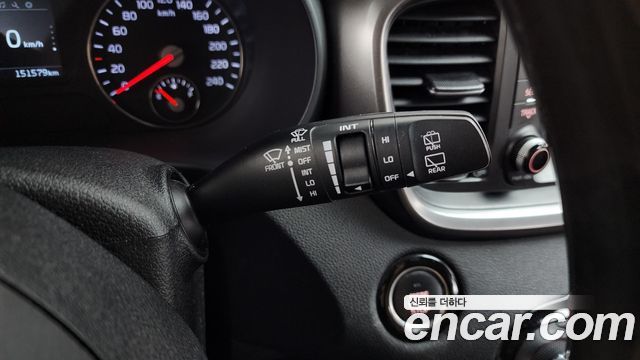 Kia Sorento 2016 — photo 17