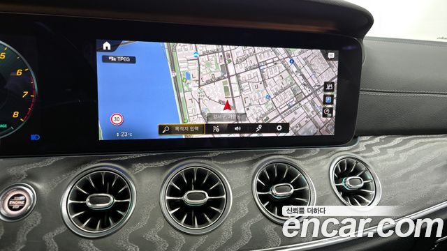 Mercedes-Benz CLS-Class 2021 — photo 14