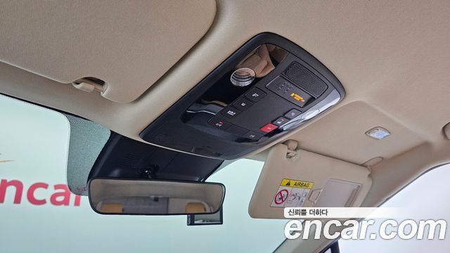 Kia Canival 2023 — photo 17