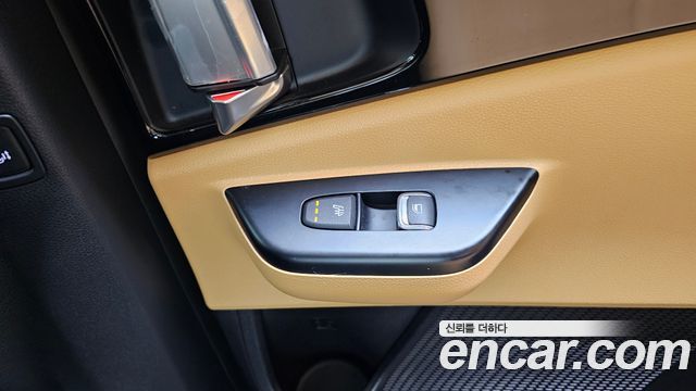 Kia Canival 2023 — photo 19