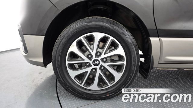 Hyundai Starex 2019 — photo 5