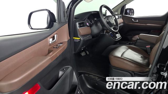 Hyundai Starex 2019 — photo 11