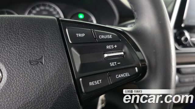 Hyundai Starex 2019 — photo 18