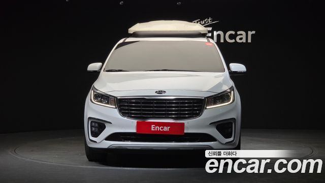 Kia Canival 2019 — photo 3