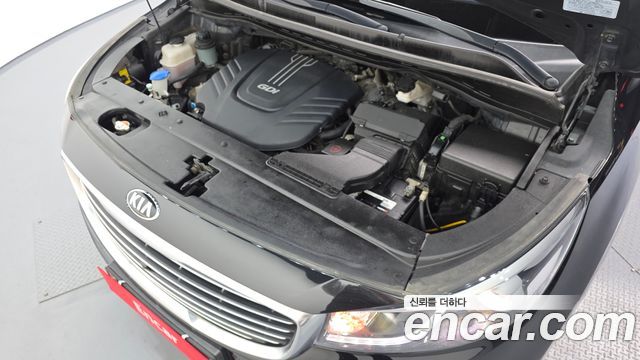 Kia Canival 2016 — photo 6