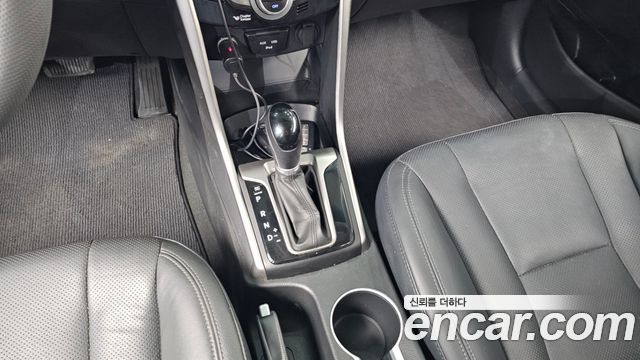 Hyundai i30 2012 — photo 9