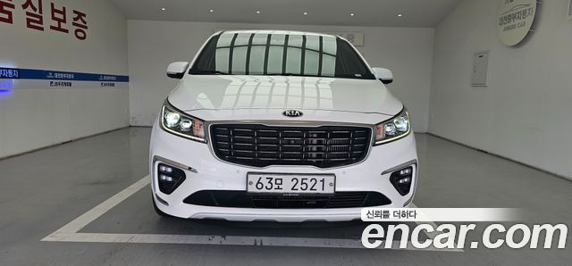 Kia Canival 2019 — photo 3